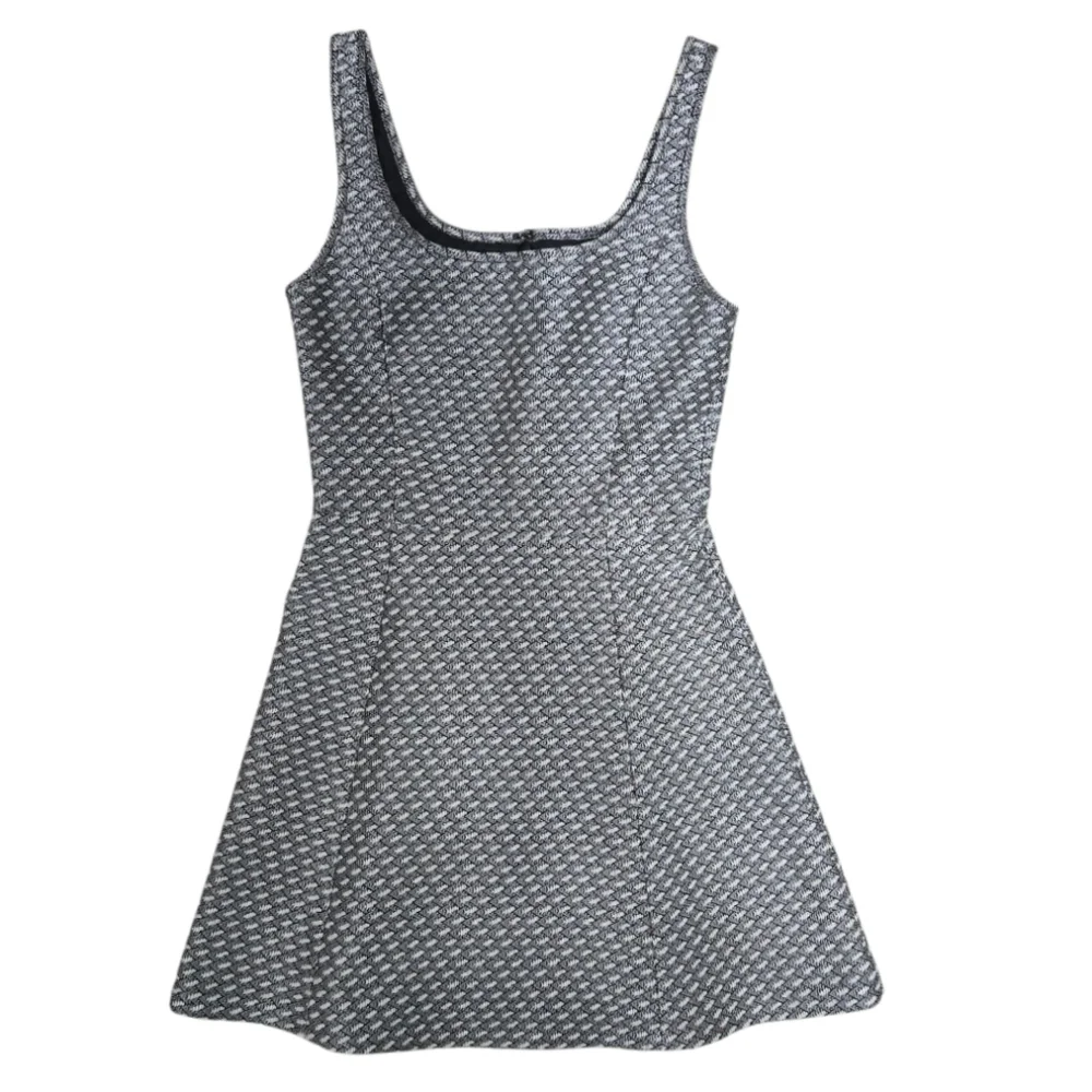 Theory Trekana Circuit Knit Fit And Flare Sleeveless Gray Mini Dress Size 0 EUC